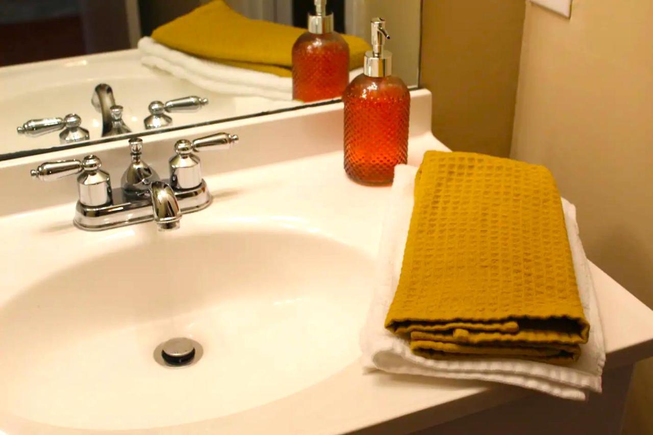 Centrally Located 3Br Overton Square Fast Wifi Free Parking Yes Pets MemphisMemphis  Kültér fotó